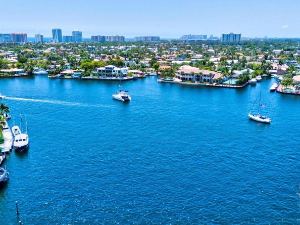 2360 SE 7th Drive, Pompano Beach FL 33062