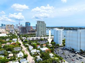 284 Queens Court, West Palm Beach FL 33401