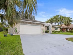 7626 NW 87th Ave, Tamarac FL 33321