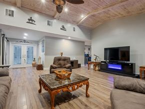 7626 NW 87th Ave, Tamarac FL 33321