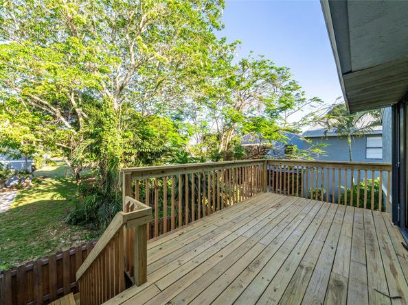 15 Crossings Cir G, Boynton Beach FL 33435