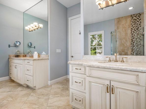 624 NE 3rd Ave, Boca Raton FL 33432