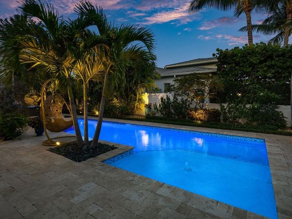 624 NE 3rd Ave, Boca Raton FL 33432