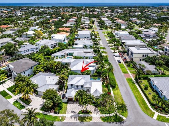624 NE 3rd Ave, Boca Raton FL 33432