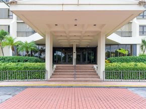 5600 N Flagler Drive 1207, West Palm Beach FL 33407