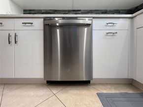 7448 Ashmont Cir 312, Tamarac FL 33321
