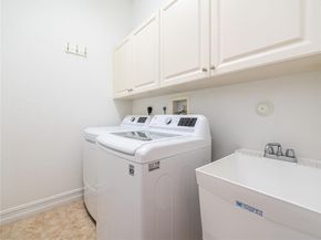 12415 NW 81st St, Parkland FL 33076