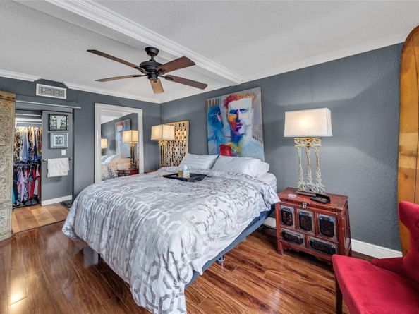 3050 NE 16th Ave 207, Oakland Park FL 33334