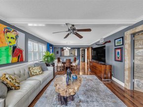 3050 NE 16th Ave 207, Oakland Park FL 33334