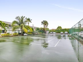 3050 NE 16th Ave 207, Oakland Park FL 33334