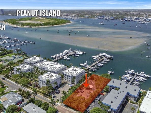 206 Lake Drive, Palm Beach Shores FL 33404