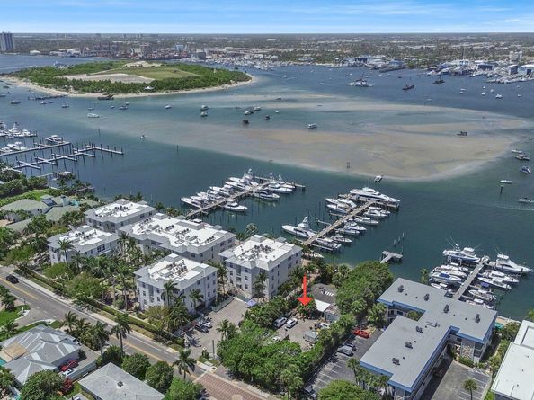 206 Lake Drive, Palm Beach Shores FL 33404