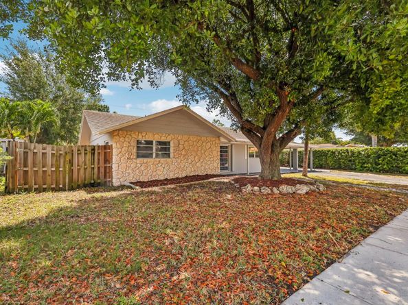 334 NW 12th Ave, Boca Raton FL 33486