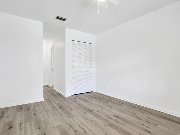 107 Fox Road 439, Hollywood FL 33024