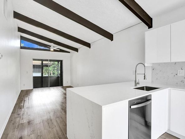 107 Fox Road 439, Hollywood FL 33024
