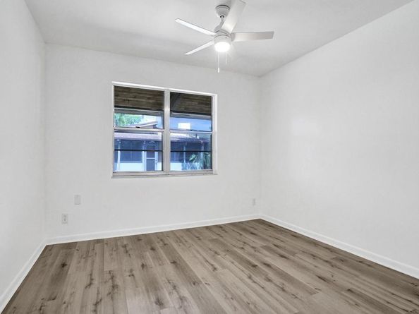 107 Fox Road 439, Hollywood FL 33024