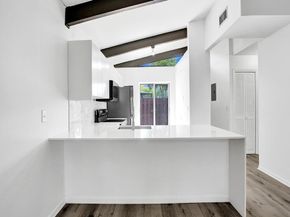 107 Fox Road 439, Hollywood FL 33024