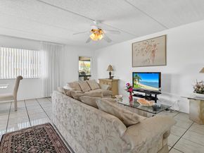700 Village Green Court 221, Palm Springs FL 33461