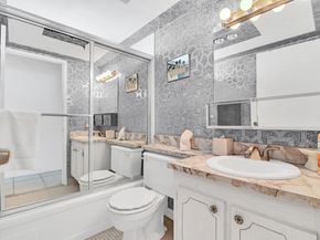 700 Village Green Court 221, Palm Springs FL 33461
