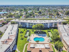 700 Village Green Court 221, Palm Springs FL 33461