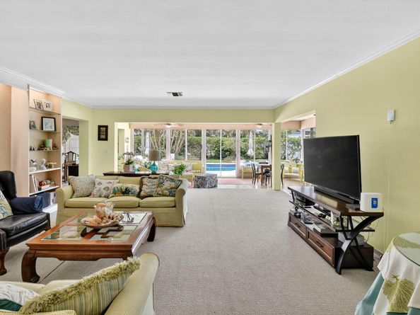 1095 Hibiscus Lane, Delray Beach FL 33444
