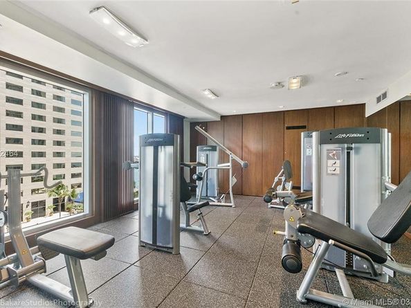 325 S Biscayne Blvd UPH14, Miami FL 33131