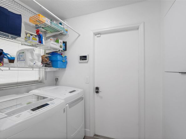 5494 Pine Cr, Coral Springs FL 33067