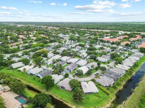 5494 Pine Cr, Coral Springs FL 33067