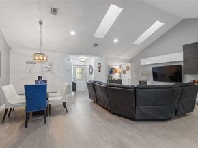 5494 Pine Cr, Coral Springs FL 33067