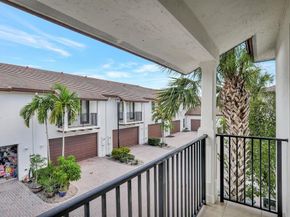 4766 Sierra Ln, Coconut Creek FL 33073
