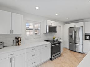 261 SE 8th St, Pompano Beach FL 33060