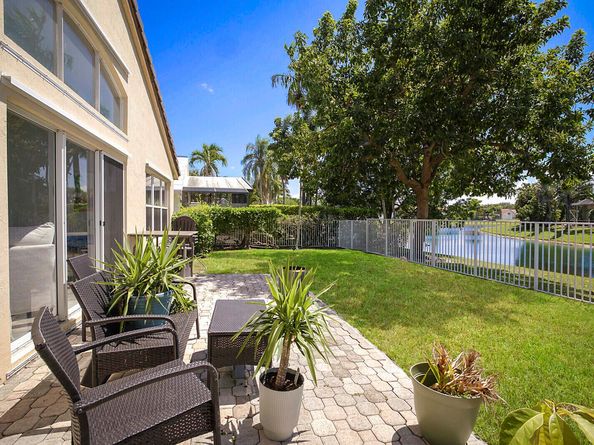6195 Grand Cypress Circle, Lake Worth FL 33463