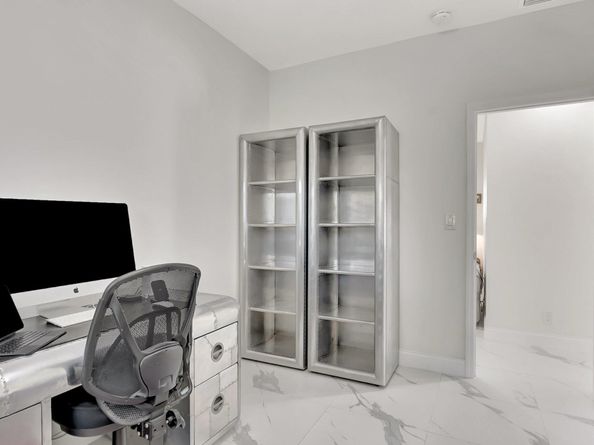 299 NW 10th Court, Boca Raton FL 33486