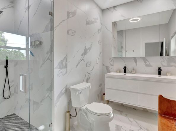 299 NW 10th Court, Boca Raton FL 33486