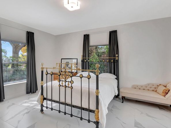 299 NW 10th Court, Boca Raton FL 33486