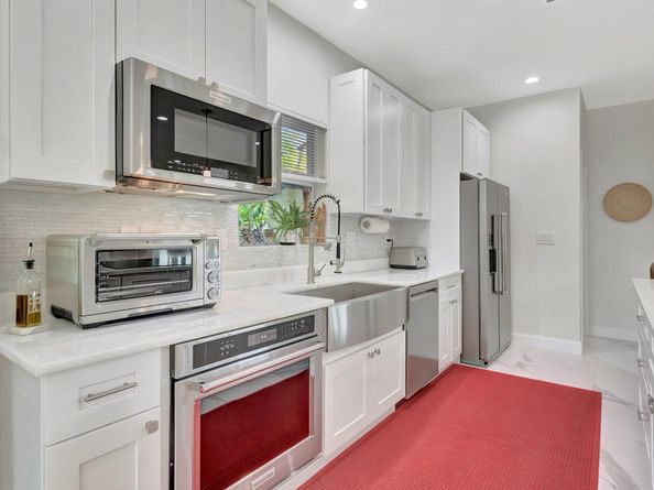 299 NW 10th Court, Boca Raton FL 33486