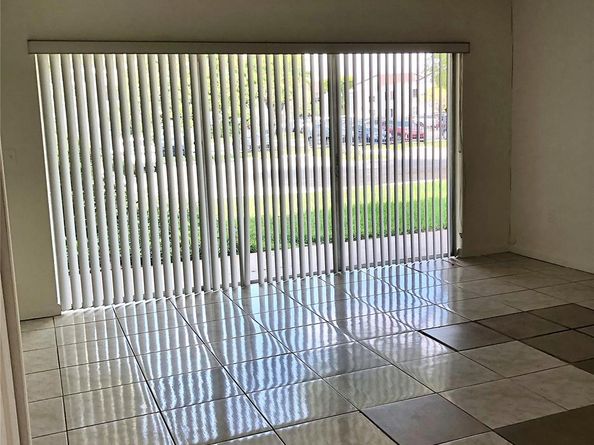 Undisclosed Address #FX-10512877, Miami FL 33172