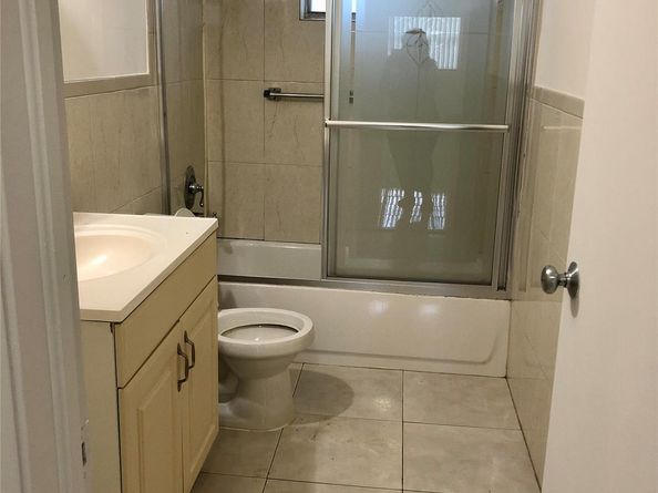 Undisclosed Address #FX-10512877, Miami FL 33172