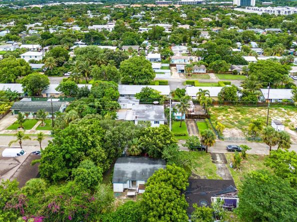 1923 Holman Drive, North Palm Beach FL 33408