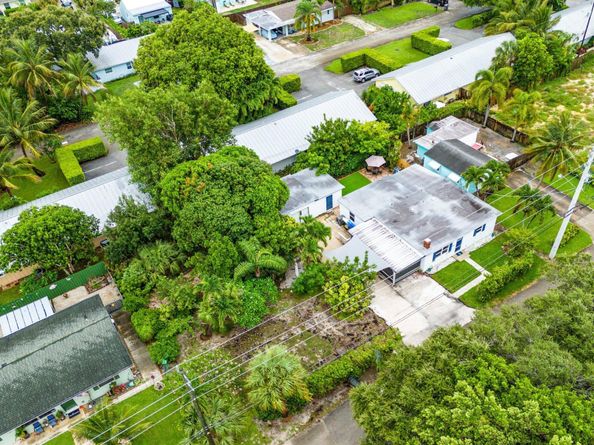 1923 Holman Drive, North Palm Beach FL 33408