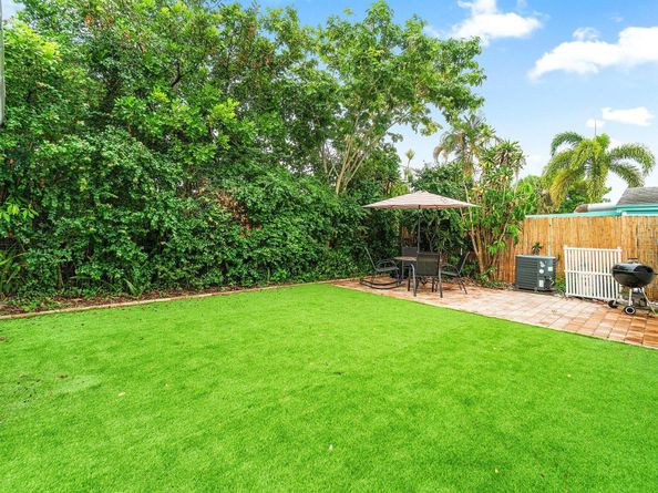 1923 Holman Drive, North Palm Beach FL 33408