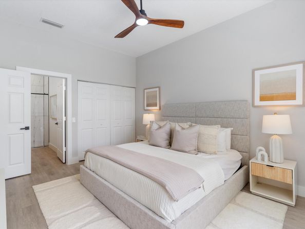 1082 Bedford Avenue, Palm Beach Gardens FL 33403