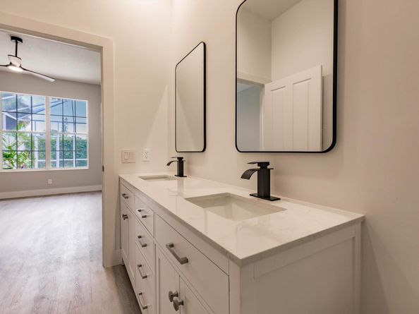 1082 Bedford Avenue, Palm Beach Gardens FL 33403