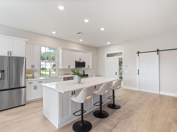 1082 Bedford Avenue, Palm Beach Gardens FL 33403