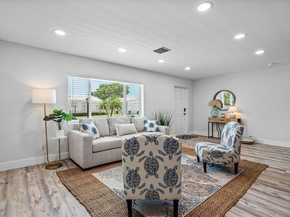 2015 SW 18th Drive, Boynton Beach FL 33426