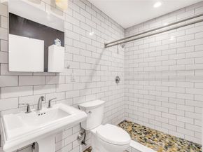 11 SE 13th St, Fort Lauderdale FL 33316