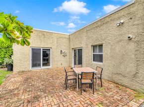 11 SE 13th St, Fort Lauderdale FL 33316