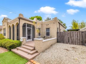 11 SE 13th St, Fort Lauderdale FL 33316