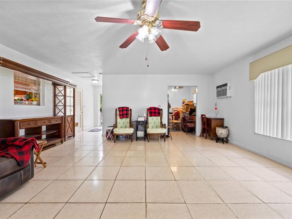 Undisclosed Address #FX-10518539, Miami FL 33167