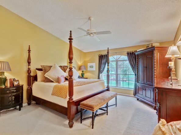 207 Legendary Circle, Palm Beach Gardens FL 33418